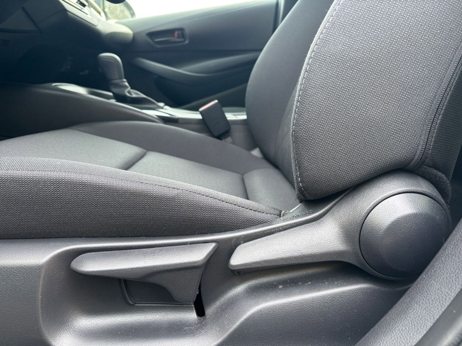 Thumbnail: 2025 Toyota Corolla - 23