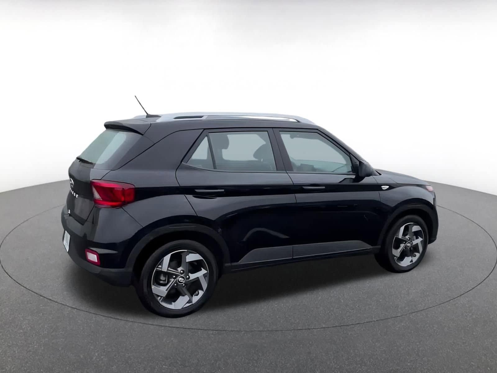 Thumbnail: 2025 Hyundai Venue - 14