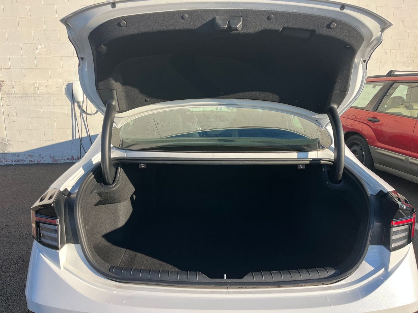 Thumbnail: 2025 Hyundai Sonata - 29