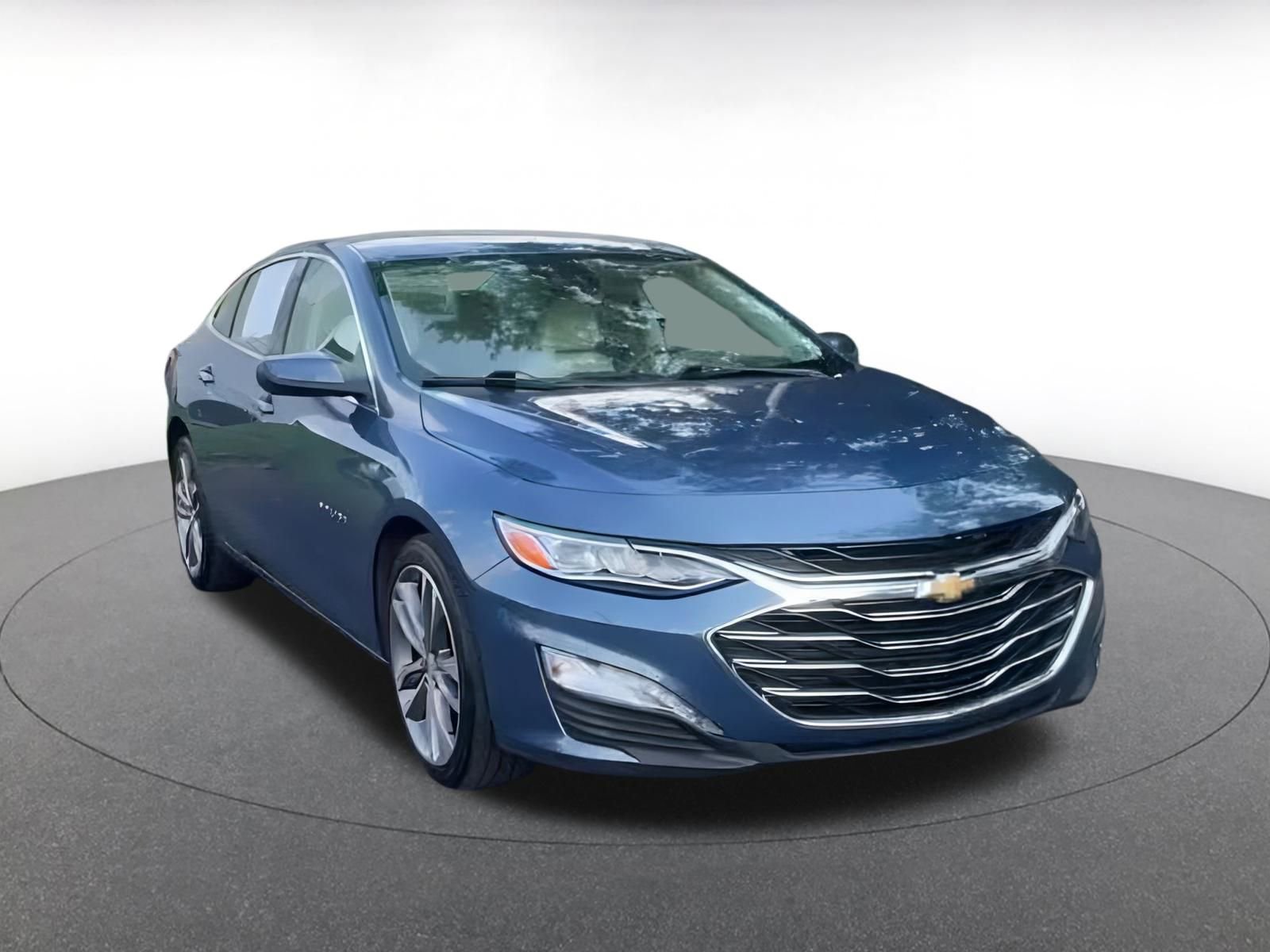 Thumbnail: 2024 Chevrolet Malibu - 2
