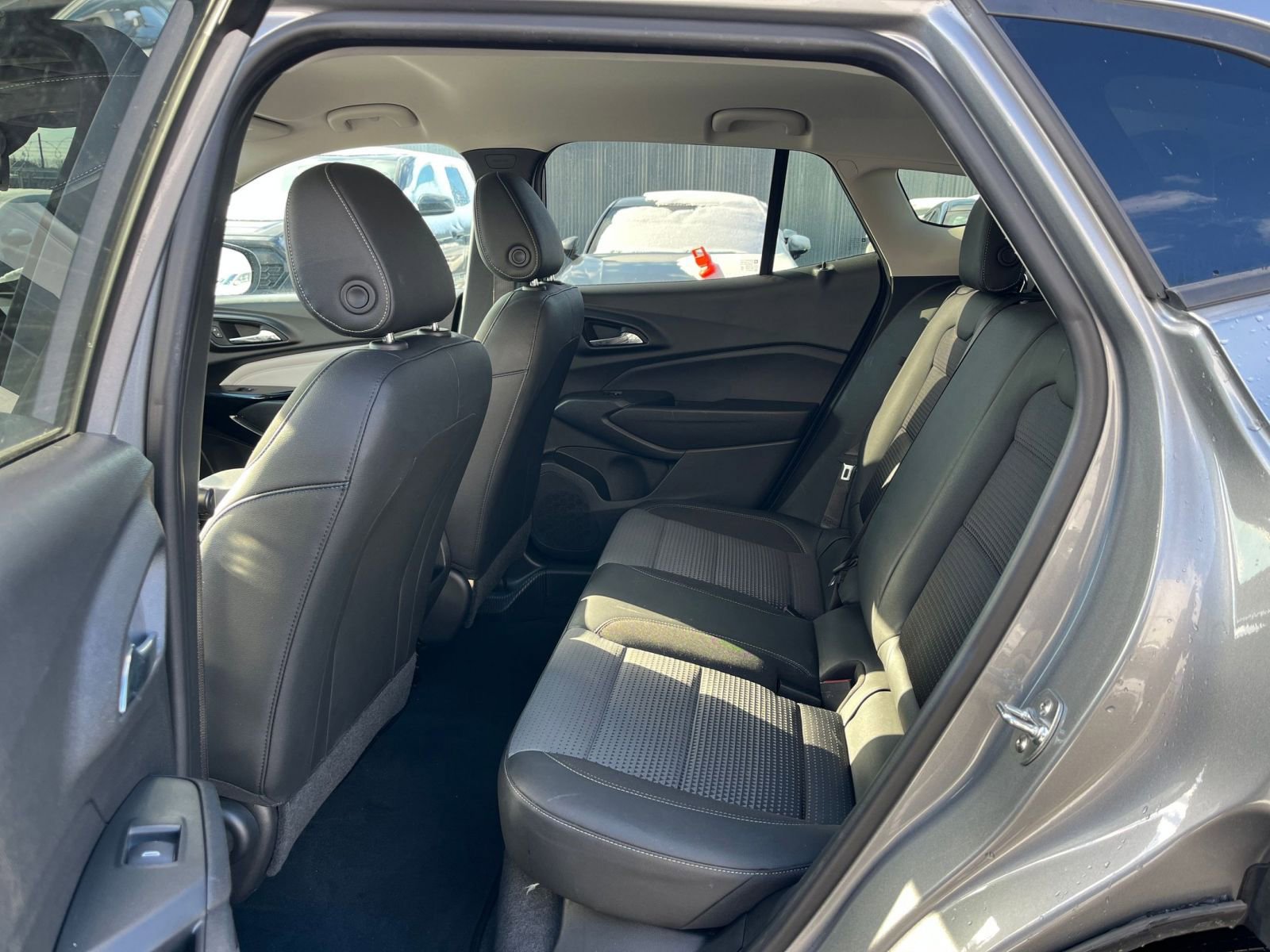 Thumbnail: 2025 Chevrolet Trax - 24