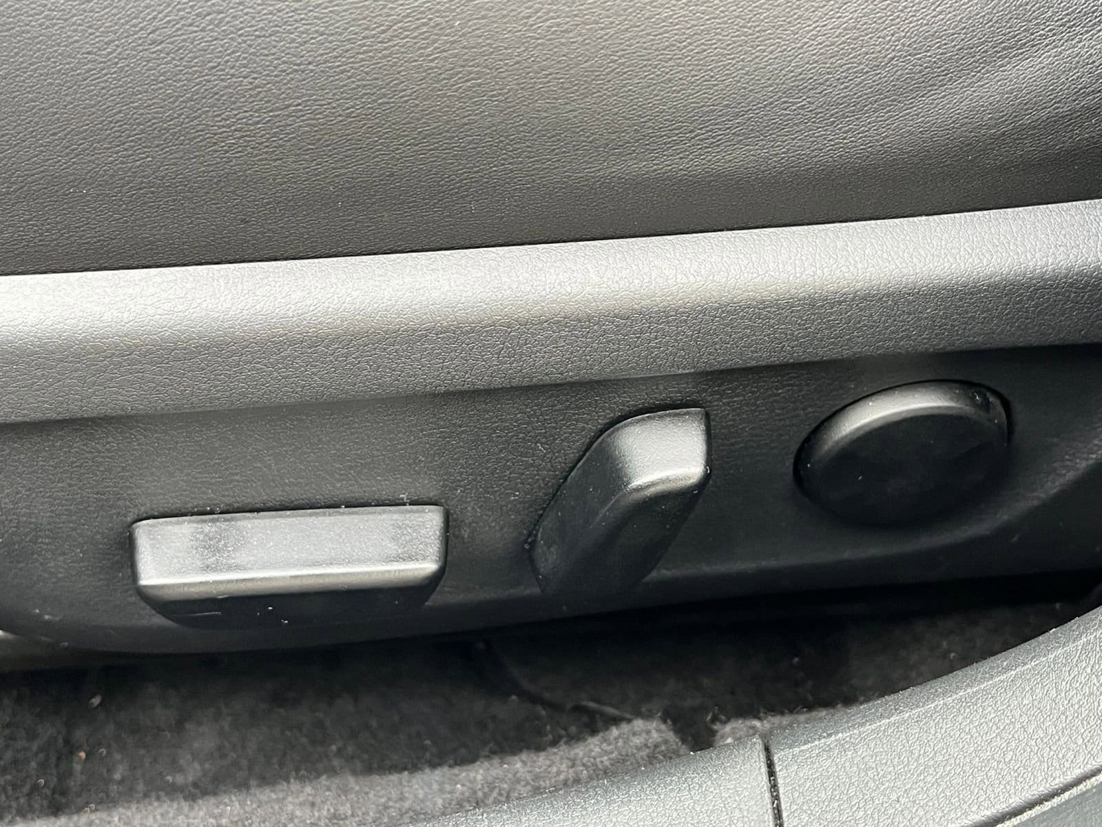 Thumbnail: 2025 Mazda Mazda3 - 24