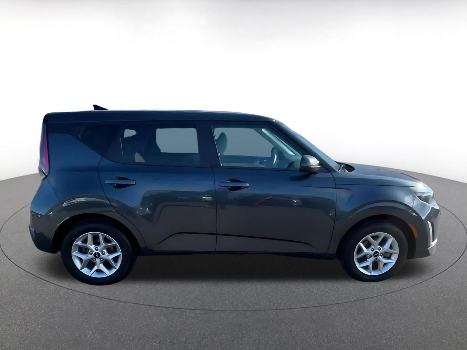 Thumbnail: 2025 Kia Soul - 16