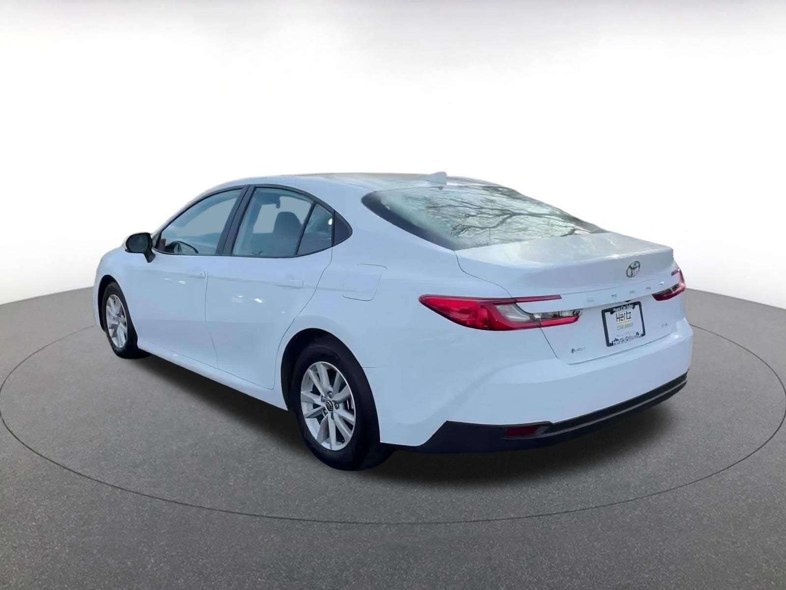 Thumbnail: 2025 Toyota Camry - 11