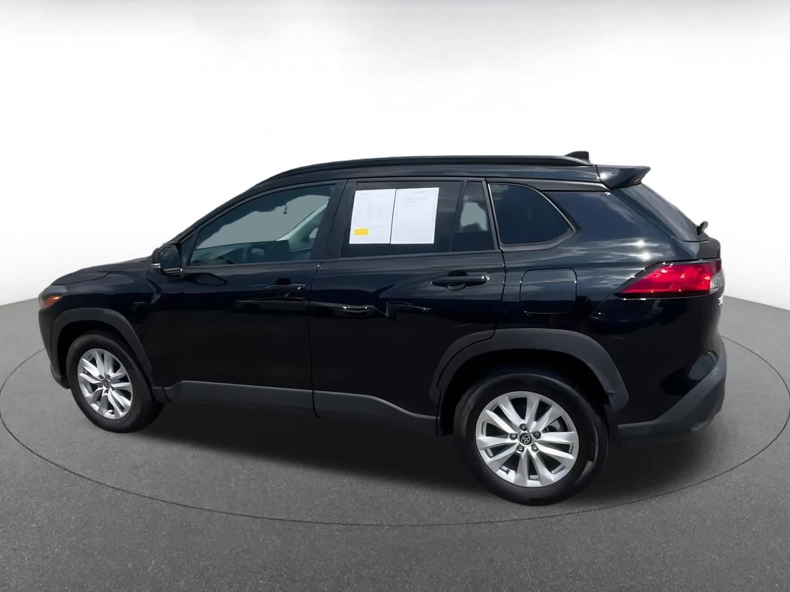 Thumbnail: 2024 Toyota Corolla Cross - 10