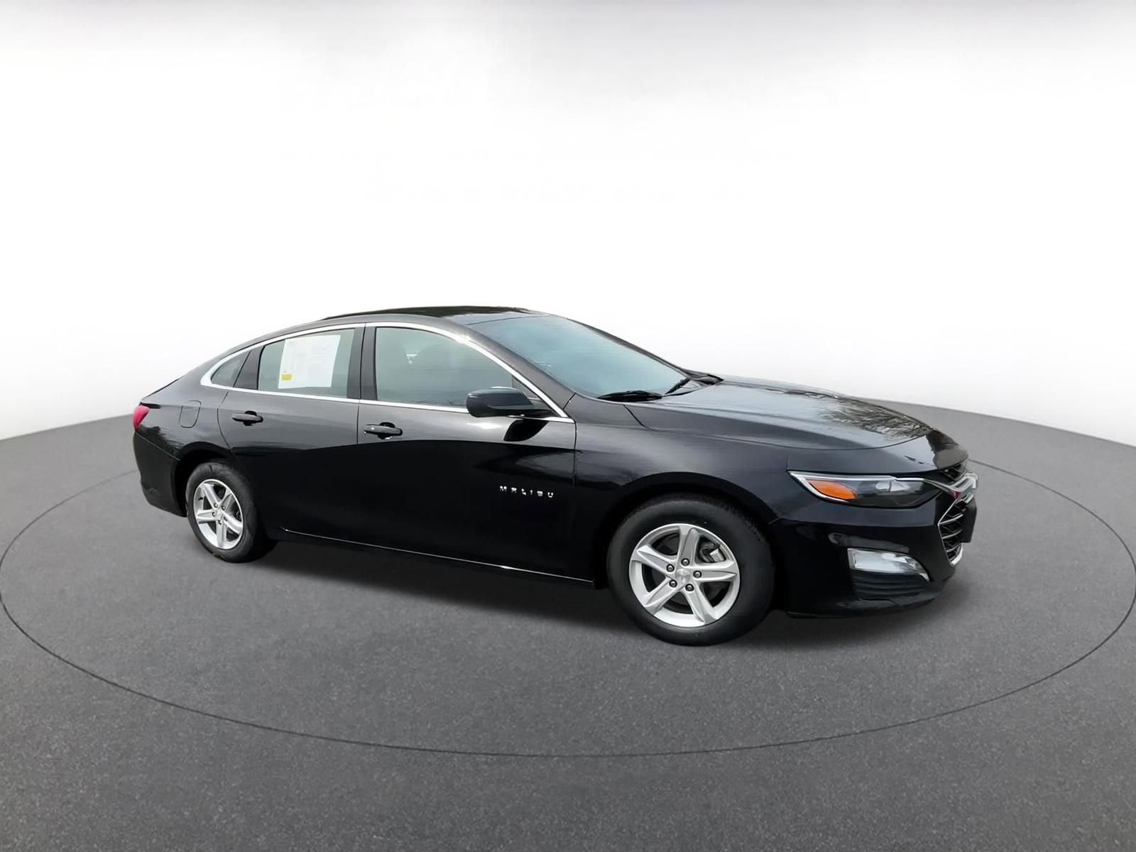 2023 Chevrolet Malibu LT 2
