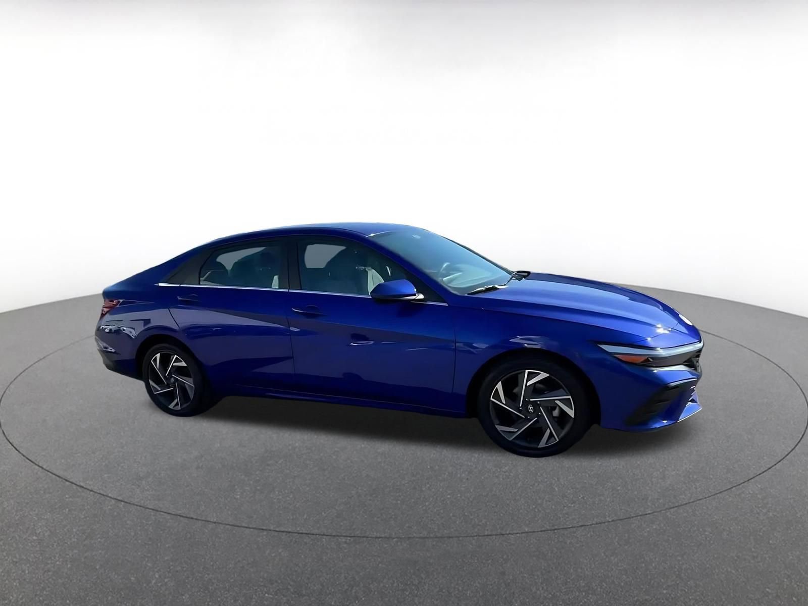 Thumbnail: 2025 Hyundai Elantra - 2