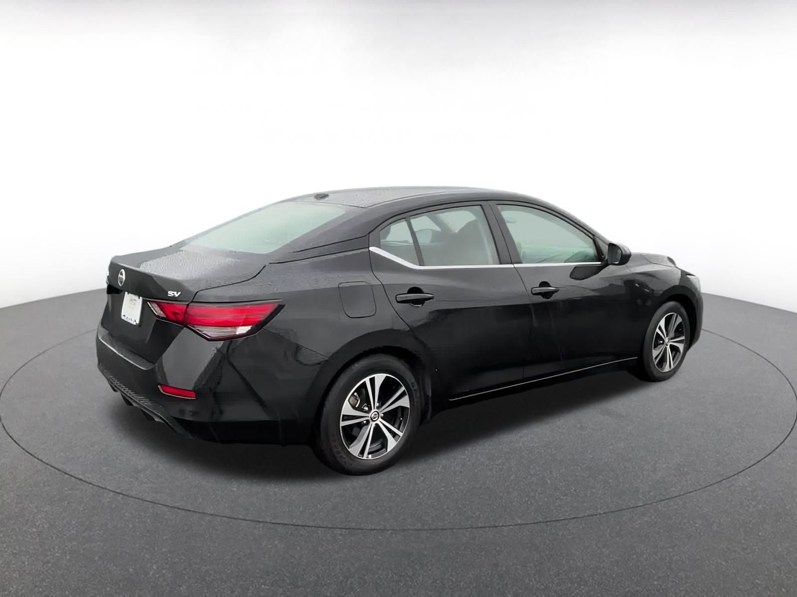Thumbnail: 2023 Nissan Sentra - 15