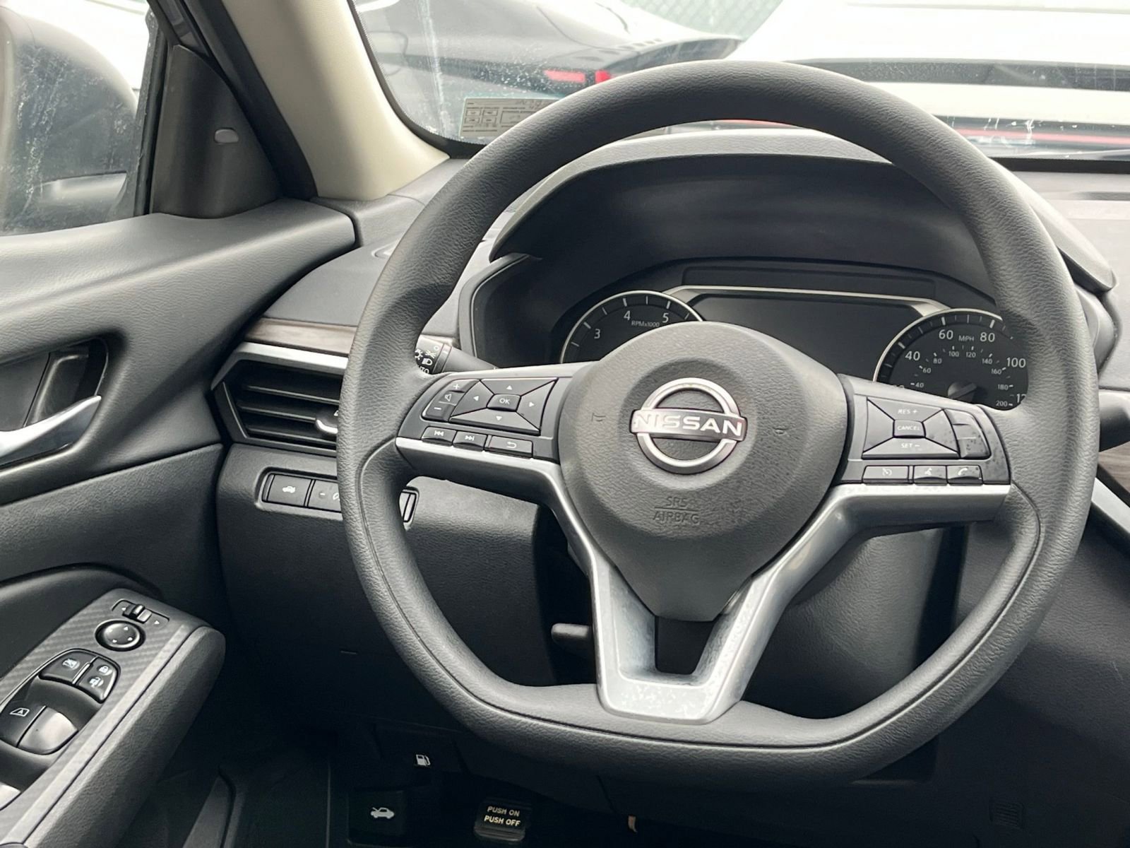 Thumbnail: 2025 Nissan Altima - 29