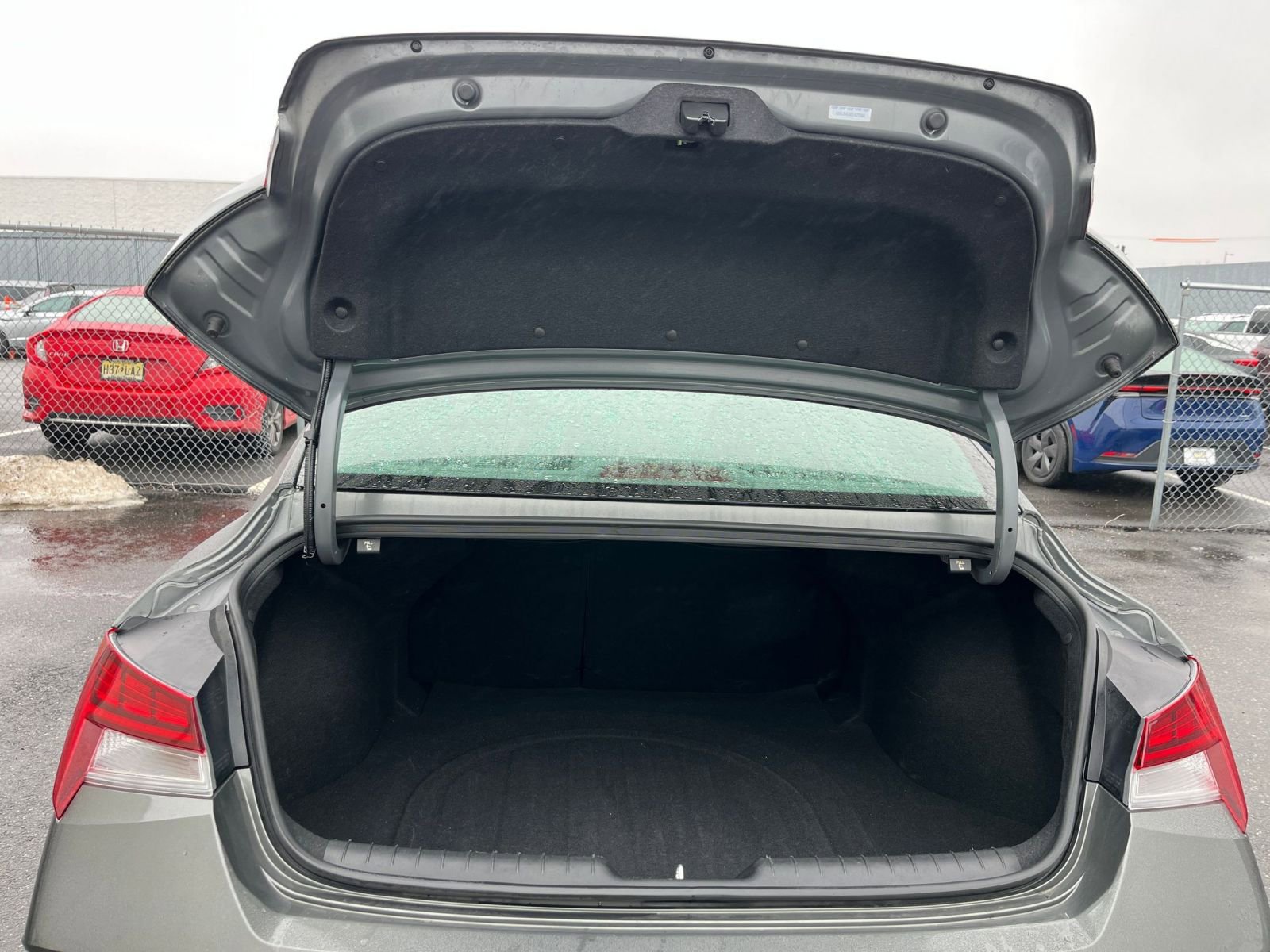 Thumbnail: 2025 Hyundai Elantra - 32