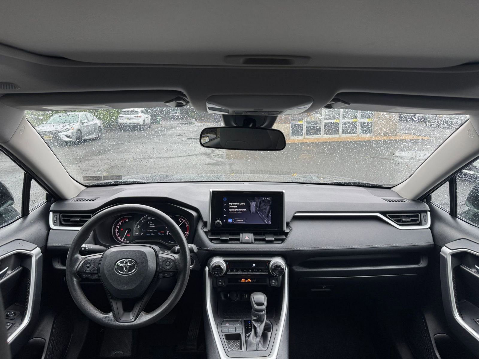 Thumbnail: 2024 Toyota RAV4 - 33