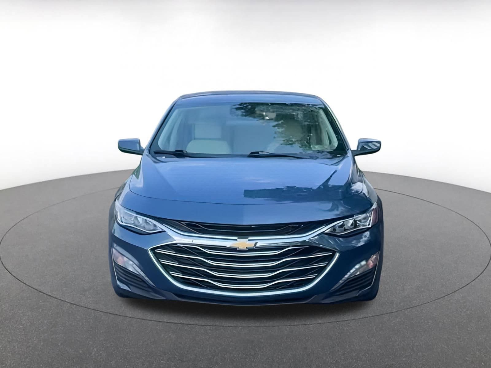 Thumbnail: 2024 Chevrolet Malibu - 3