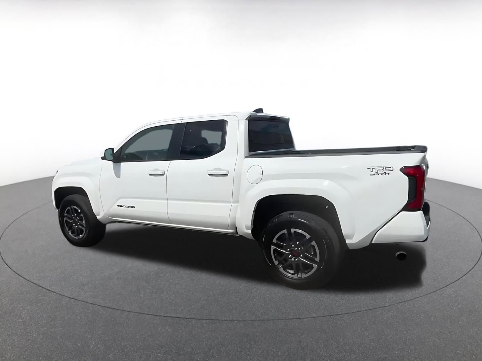 Thumbnail: 2024 Toyota Tacoma - 10