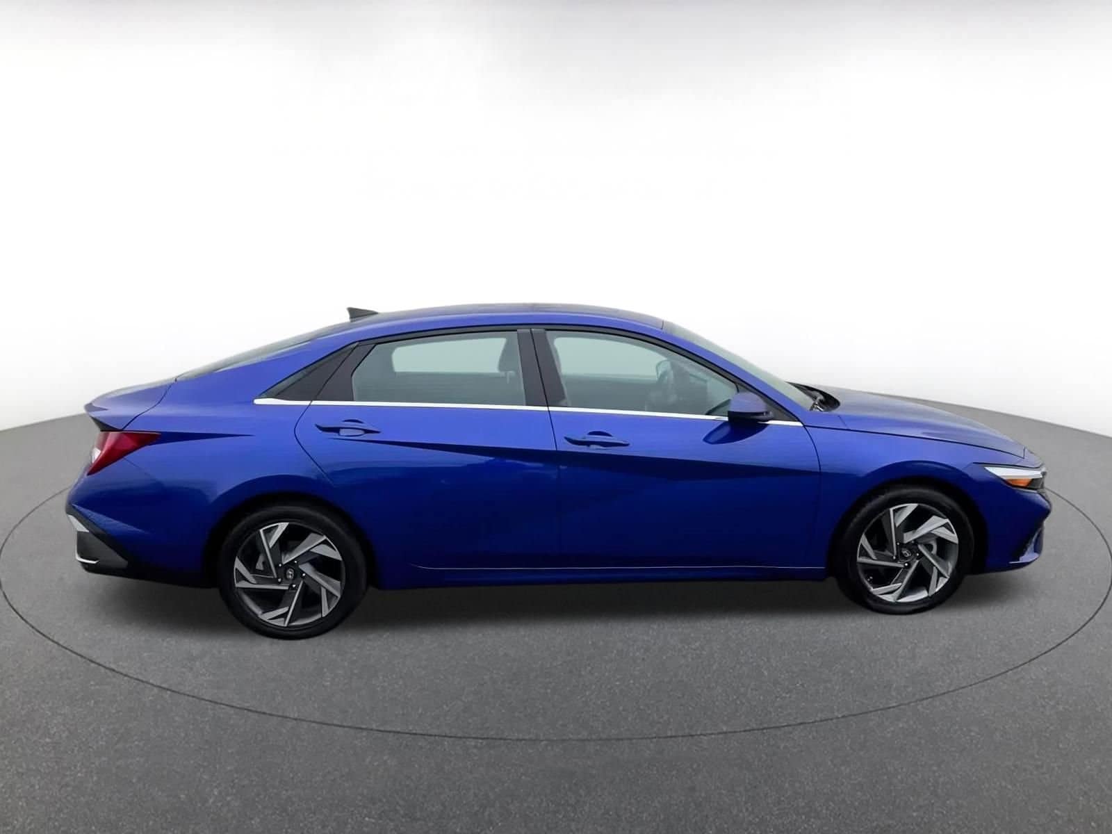 Thumbnail: 2025 Hyundai Elantra - 16