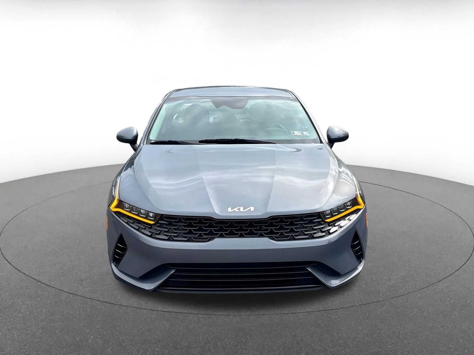 Thumbnail: 2023 Kia K5 - 2