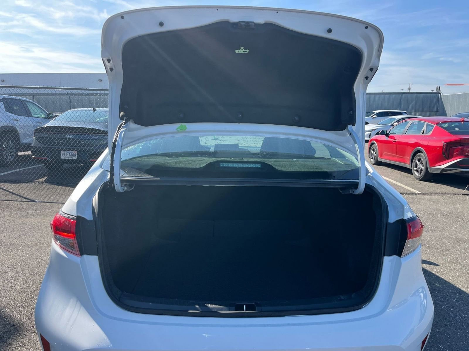 Thumbnail: 2025 Toyota Corolla - 31