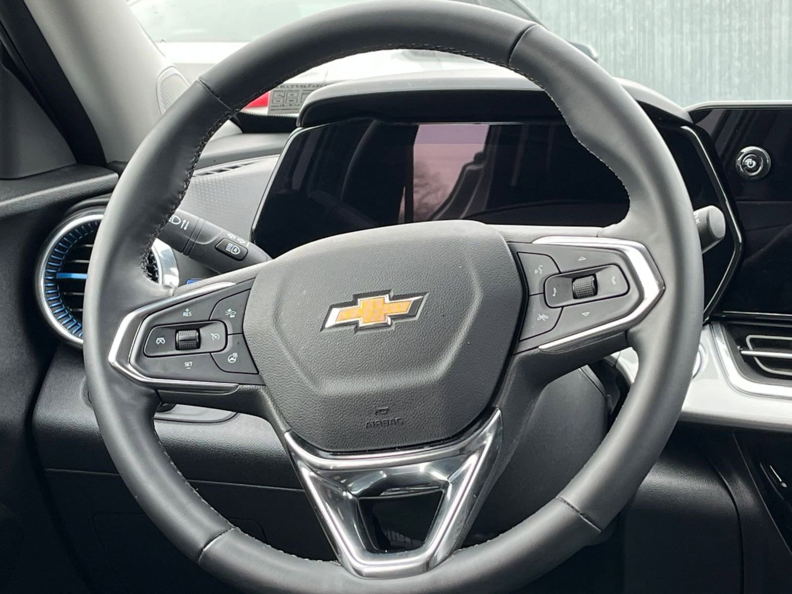 Thumbnail: 2025 Chevrolet Trax - 27