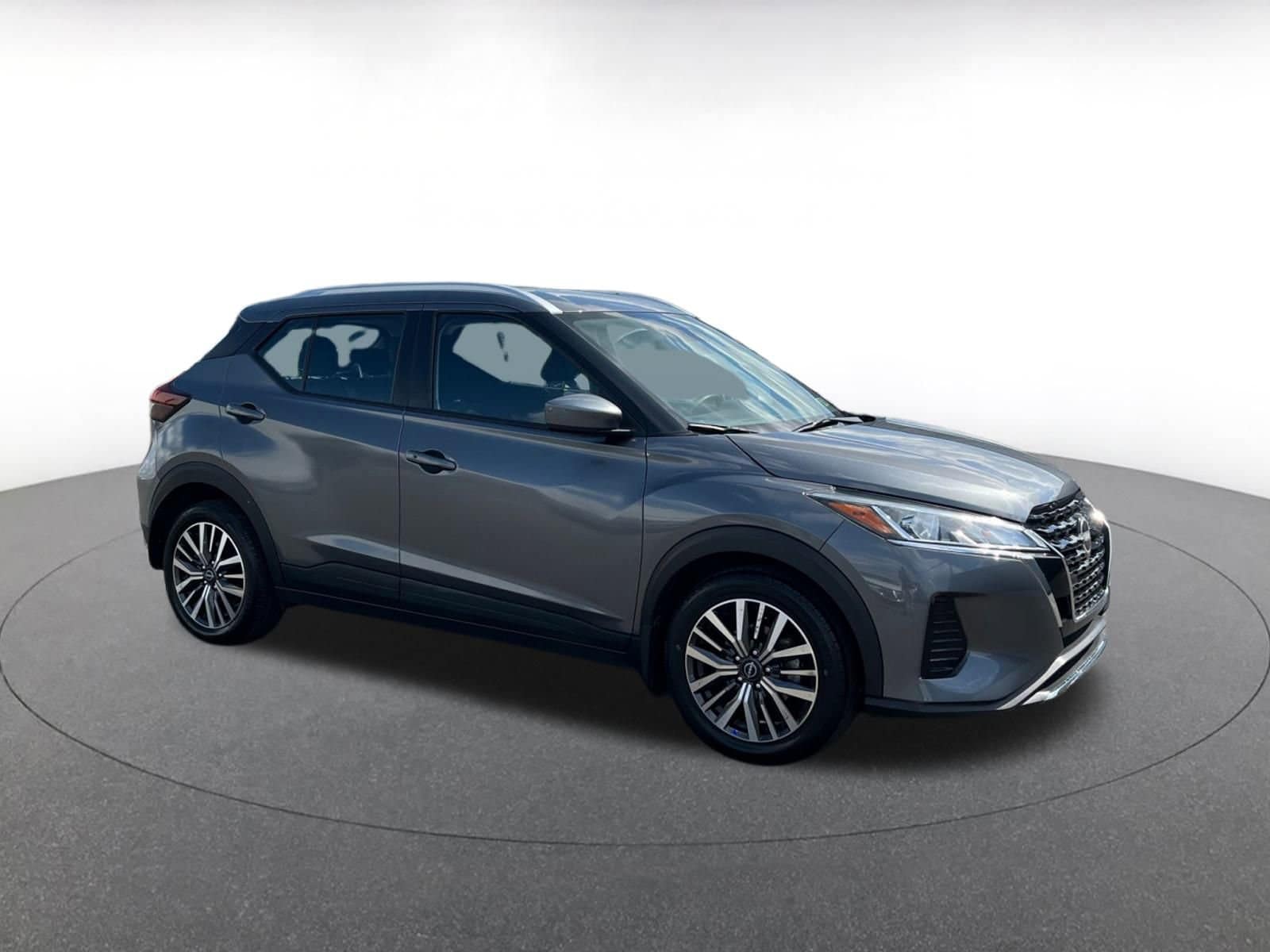Thumbnail: 2024 Nissan Kicks - 1