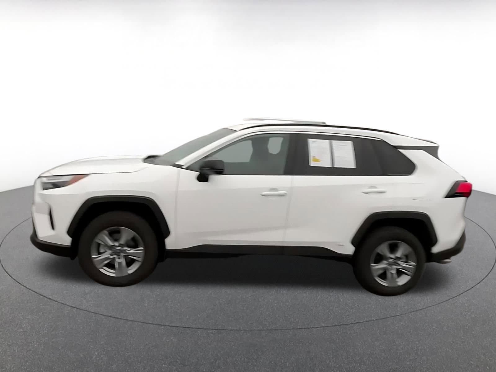 Thumbnail: 2025 Toyota RAV4 - 9