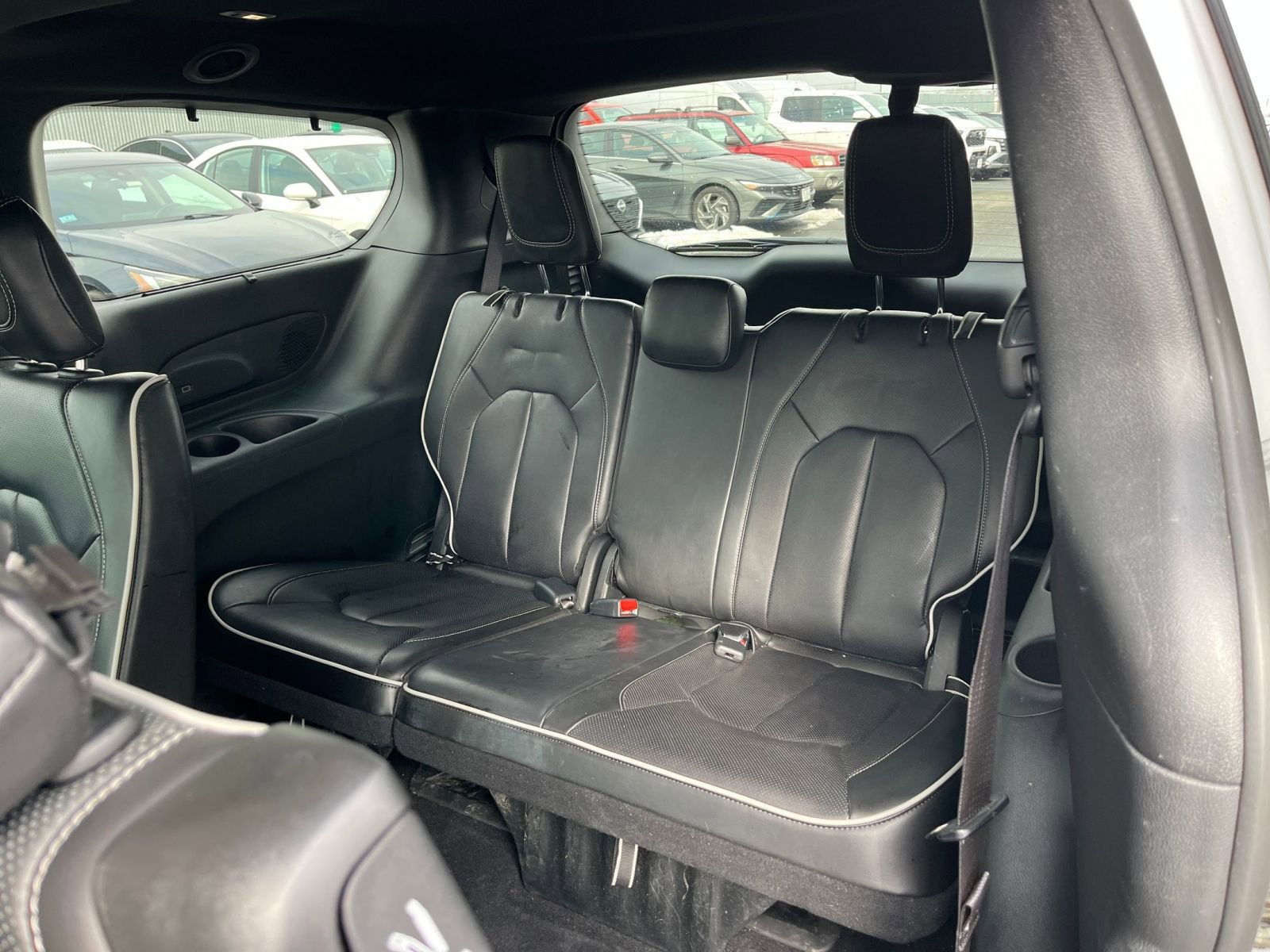 Thumbnail: 2025 Chrysler Pacifica - 31