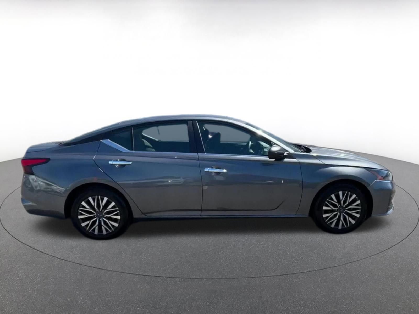 Thumbnail: 2025 Nissan Altima - 16