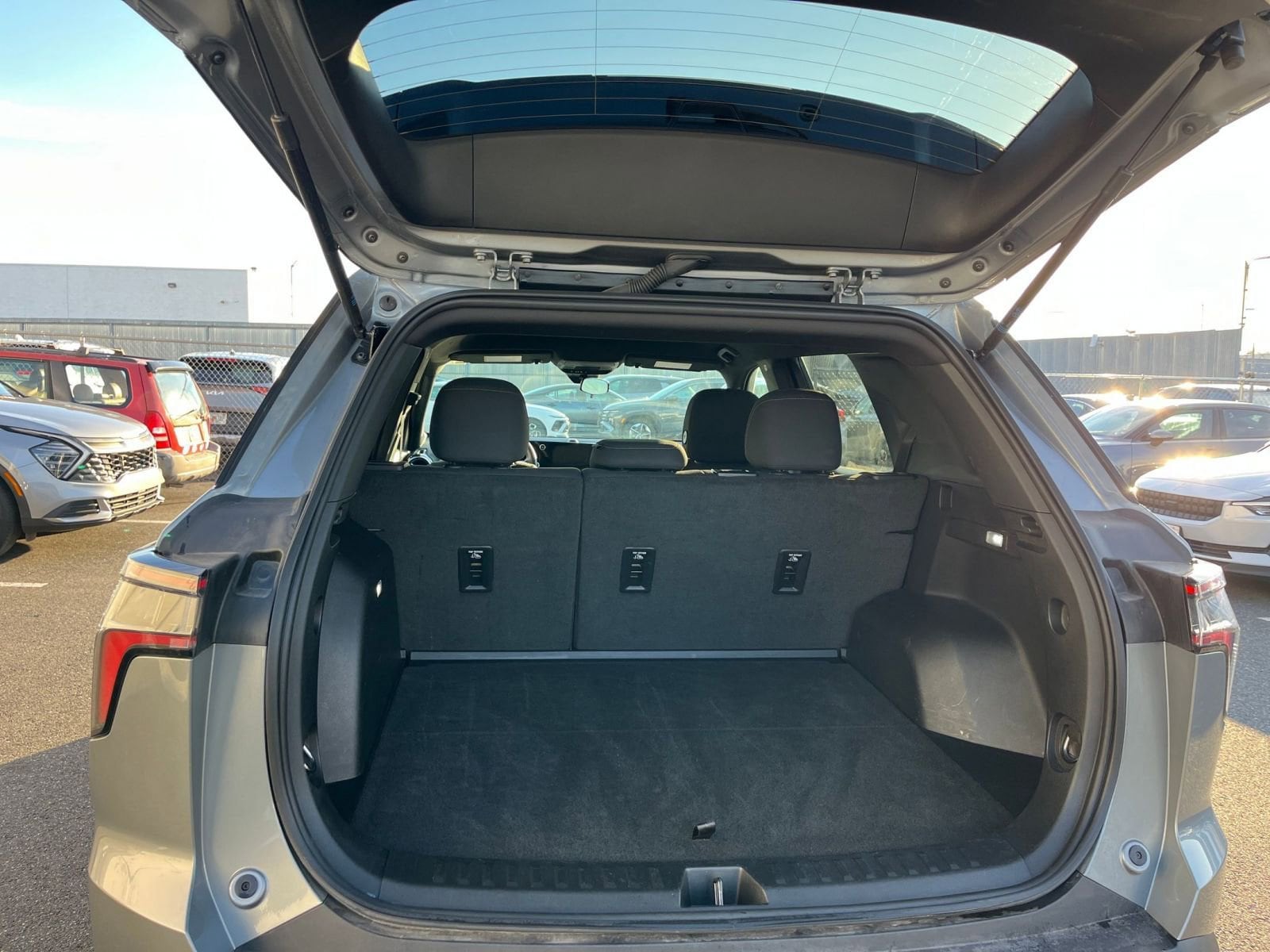 Thumbnail: 2025 Chevrolet Equinox - 30