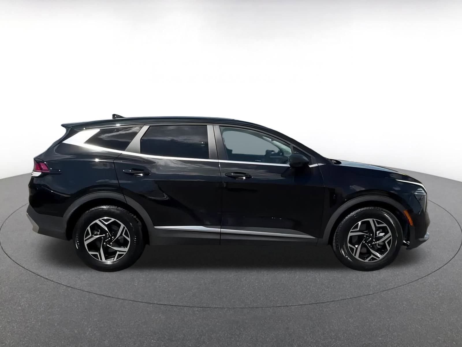 Thumbnail: 2024 Kia Sportage - 16