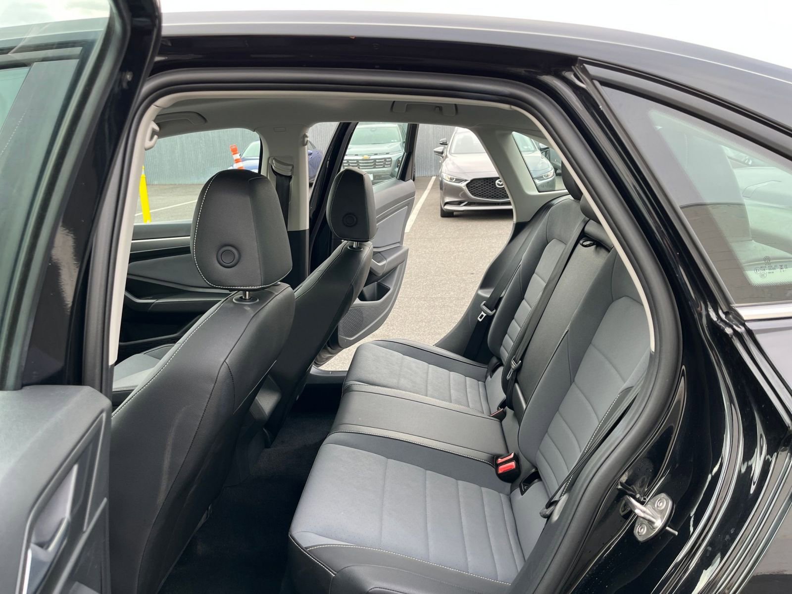 Thumbnail: 2025 Volkswagen Jetta - 24