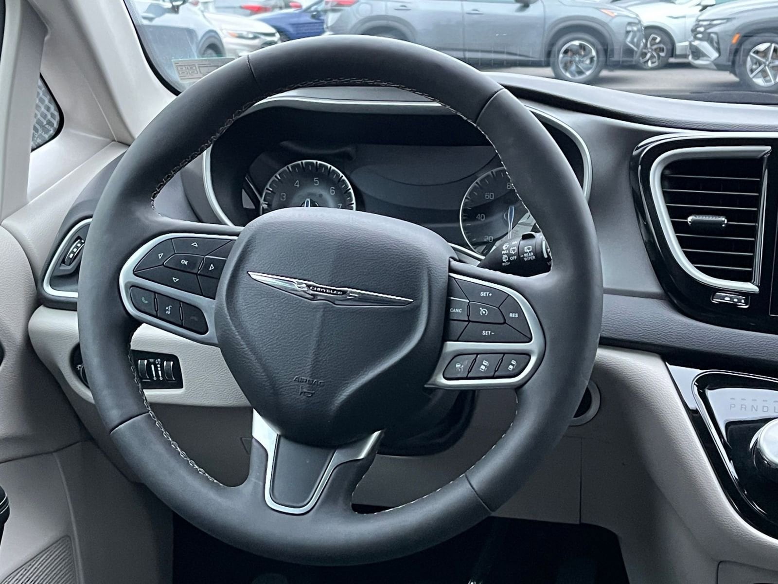 Thumbnail: 2024 Chrysler Pacifica - 28