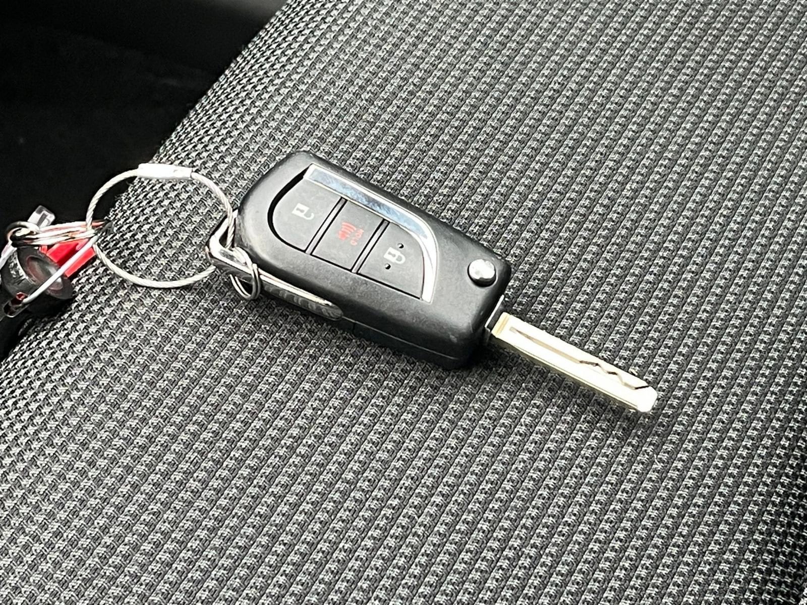 Thumbnail: 2025 Toyota RAV4 - 22