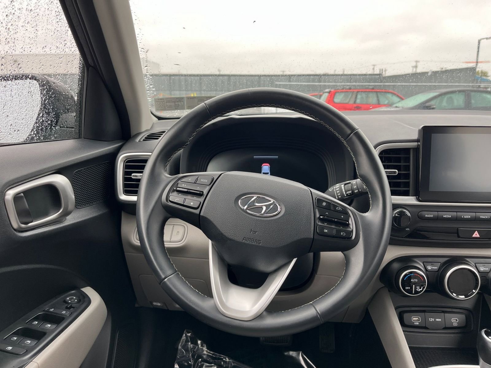 Thumbnail: 2025 Hyundai Venue - 27