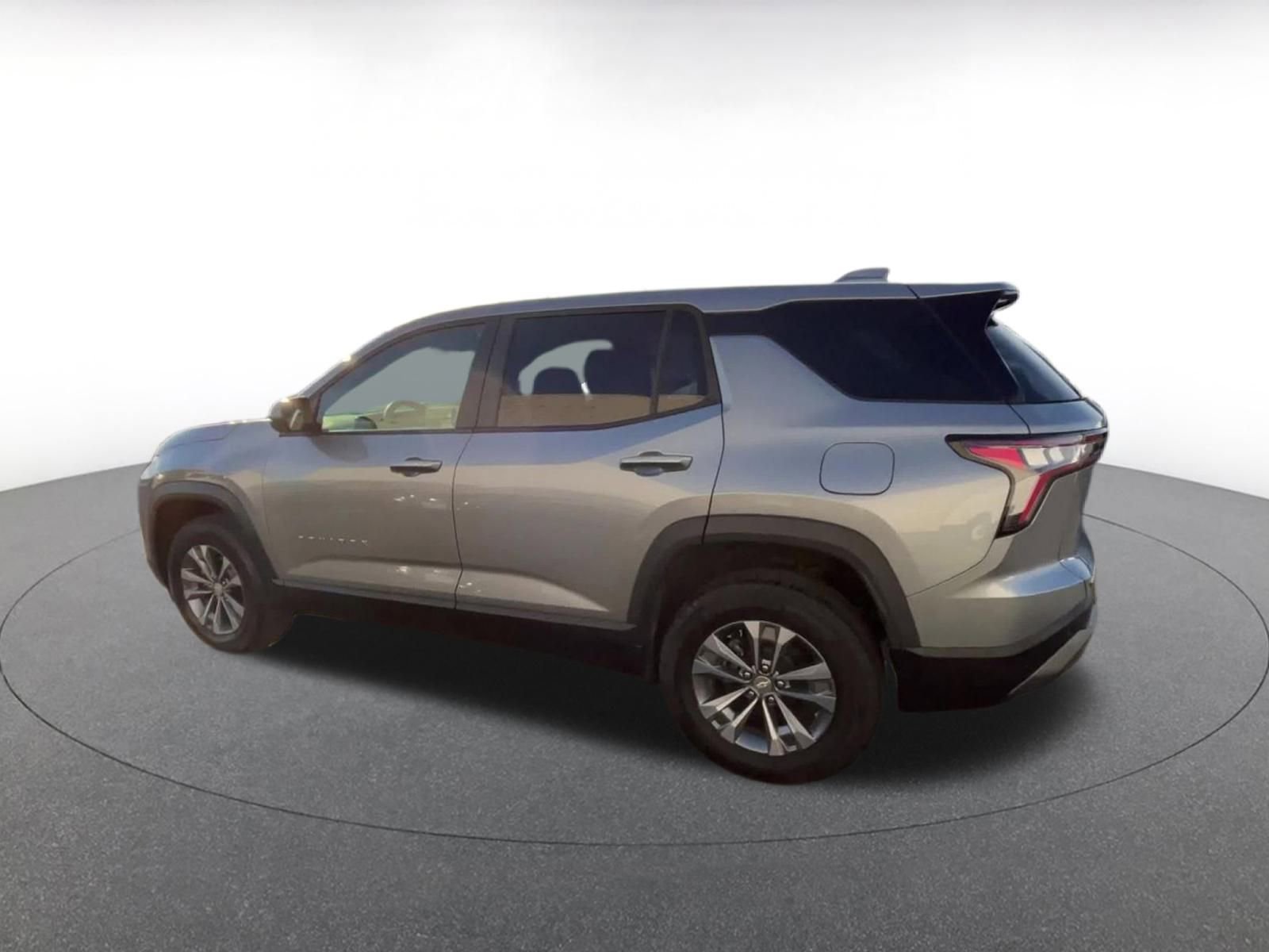 Thumbnail: 2025 Chevrolet Equinox - 10