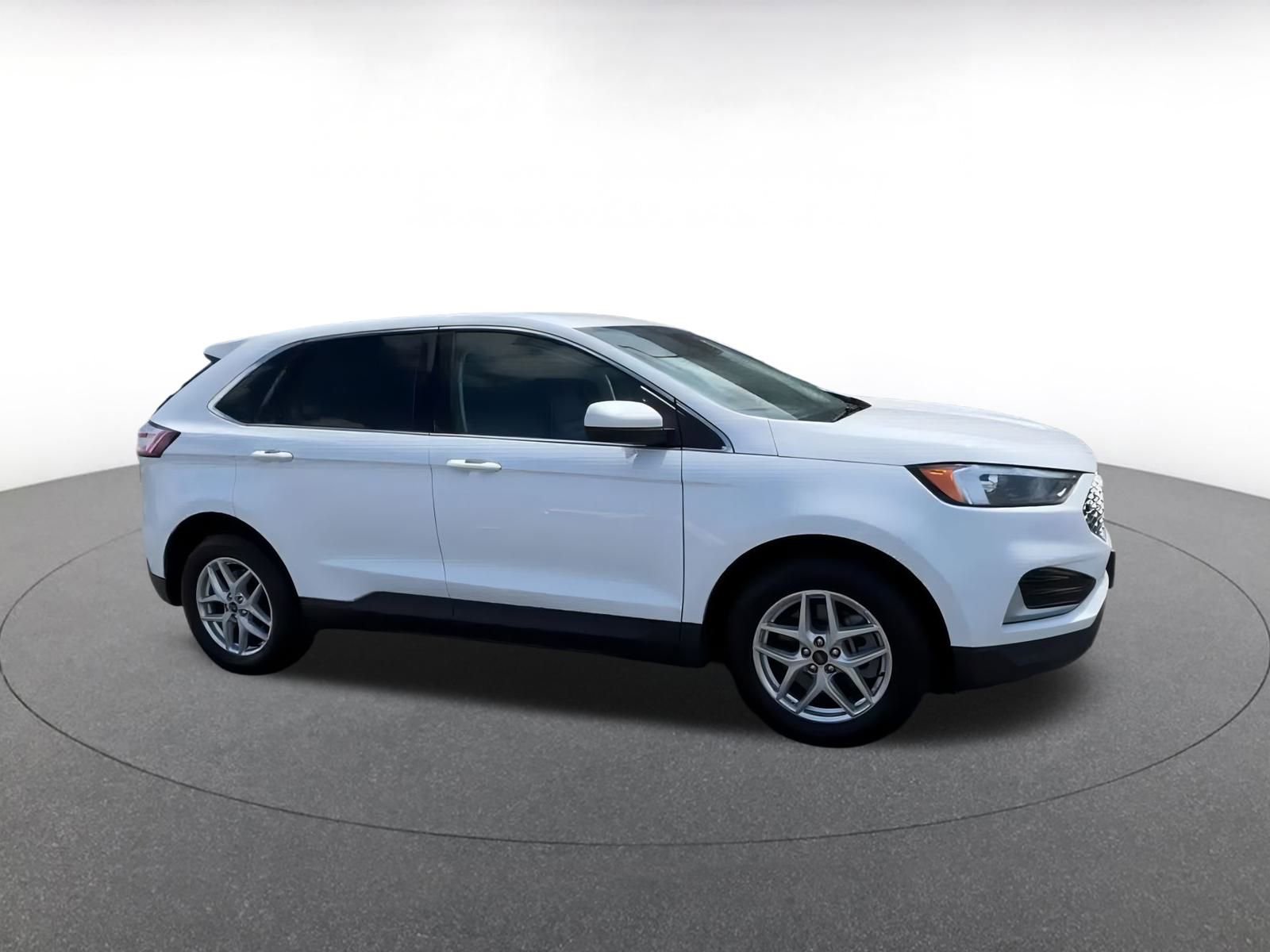 Thumbnail: 2024 Ford Edge - 2