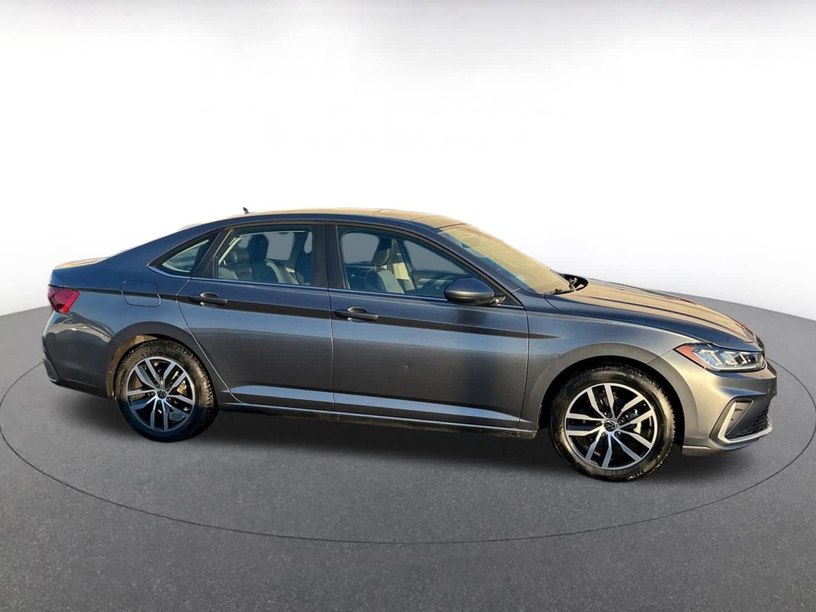 Thumbnail: 2025 Volkswagen Jetta - 15