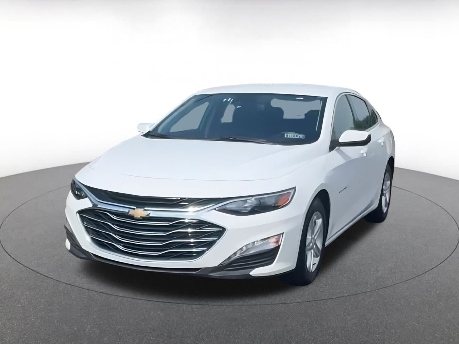 Thumbnail: 2024 Chevrolet Malibu - 5