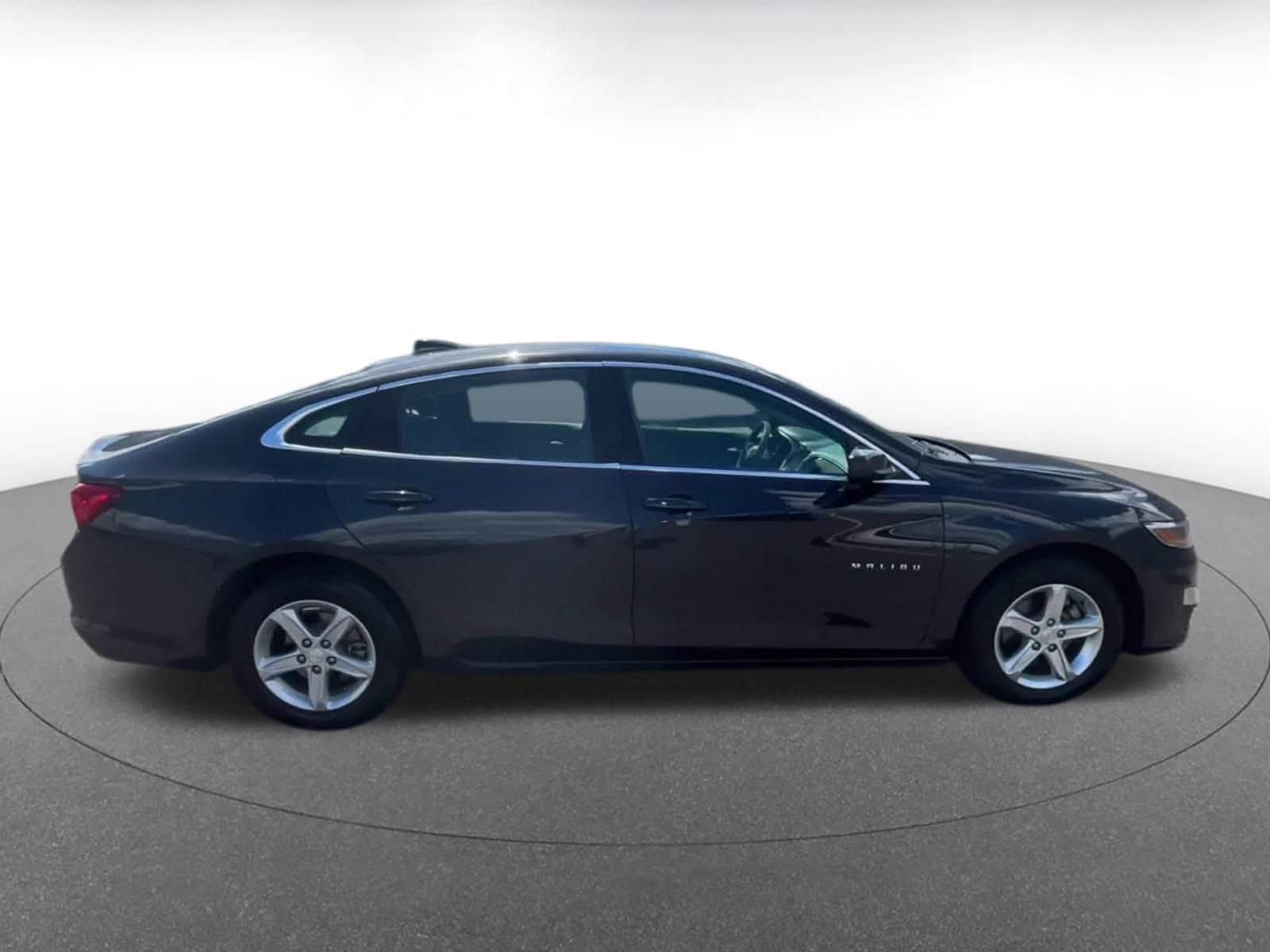 Thumbnail: 2023 Chevrolet Malibu - 16