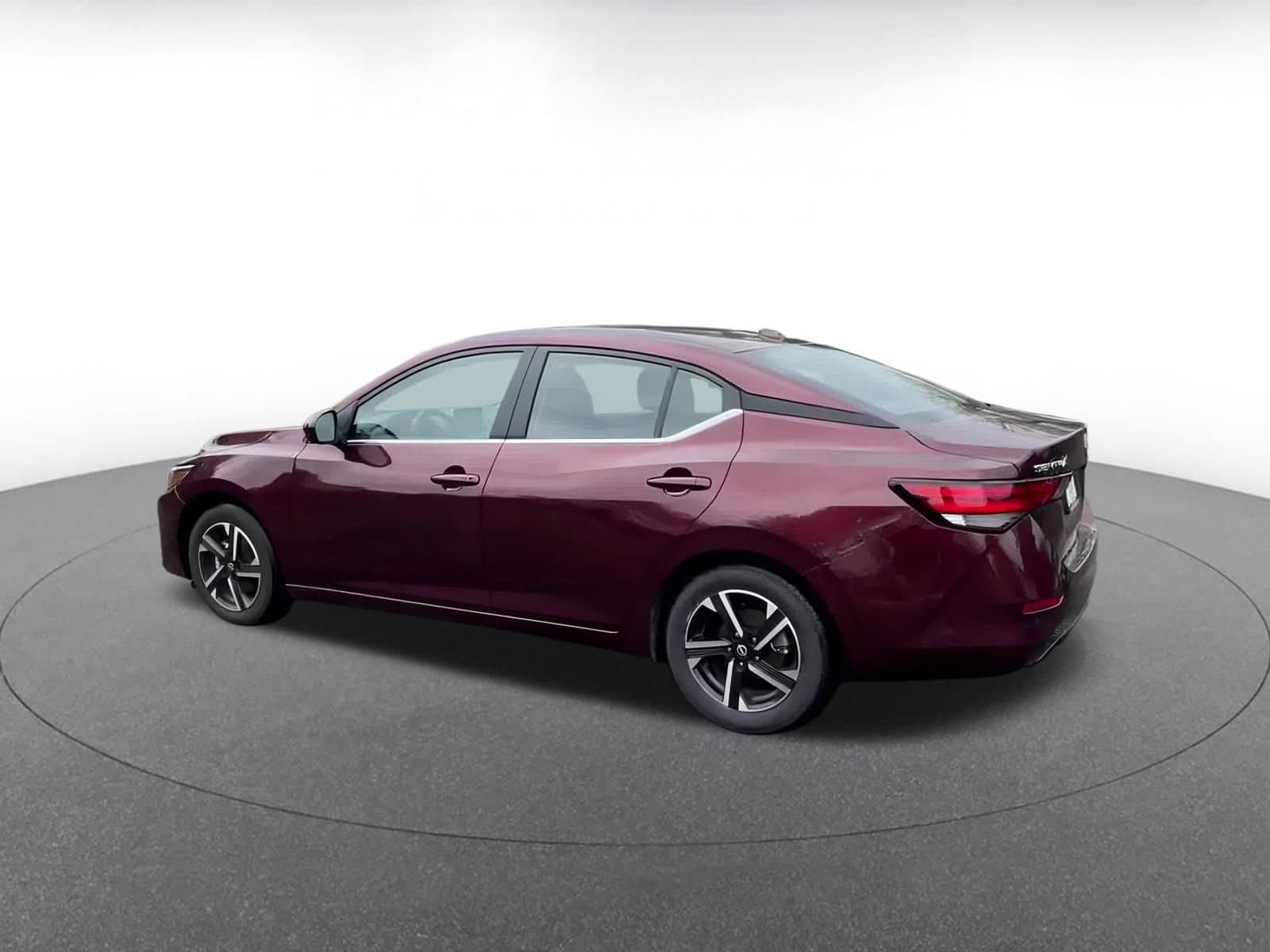 Thumbnail: 2024 Nissan Sentra - 10