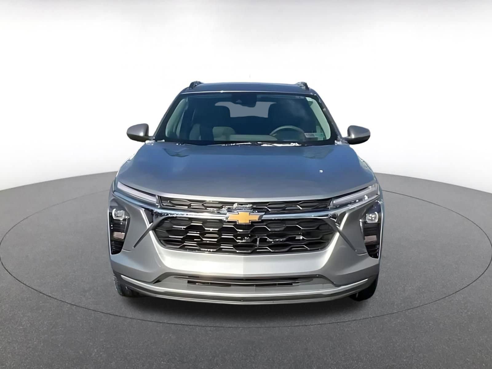 Thumbnail: 2025 Chevrolet Trax - 8