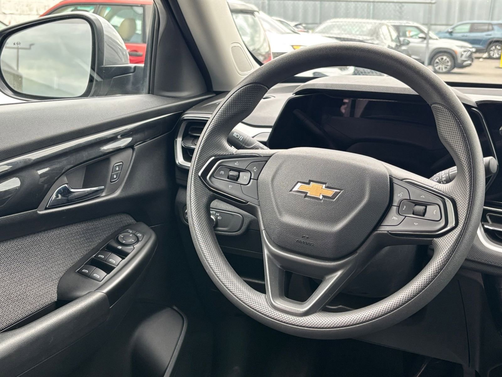 Thumbnail: 2025 Chevrolet TrailBlazer - 27