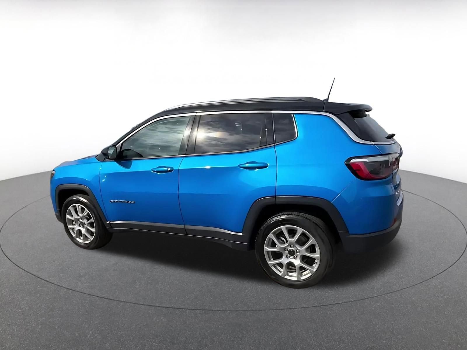 Thumbnail: 2025 Jeep Compass - 10