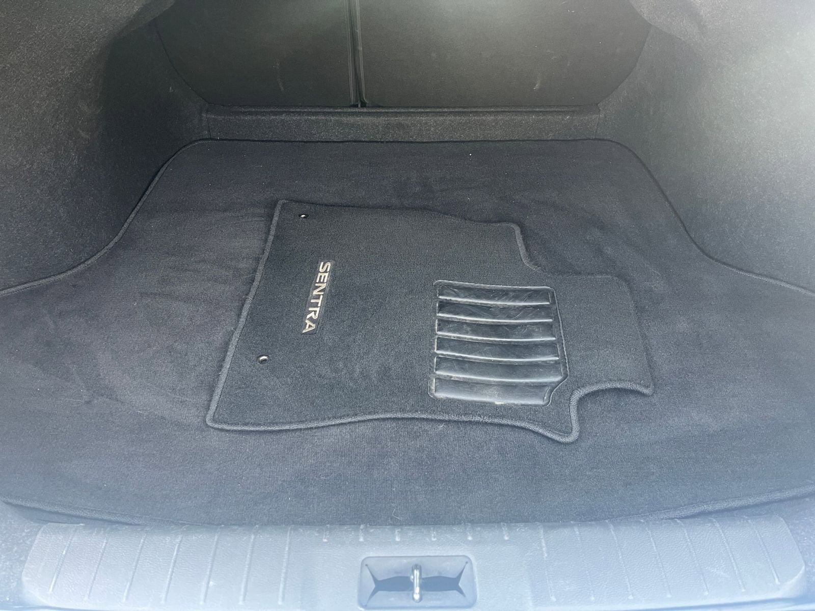 Thumbnail: 2023 Nissan Sentra - 24