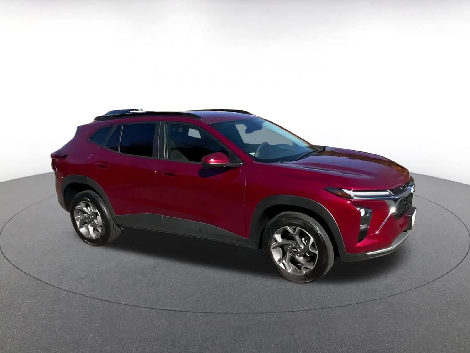 Thumbnail: 2025 Chevrolet Trax - 2