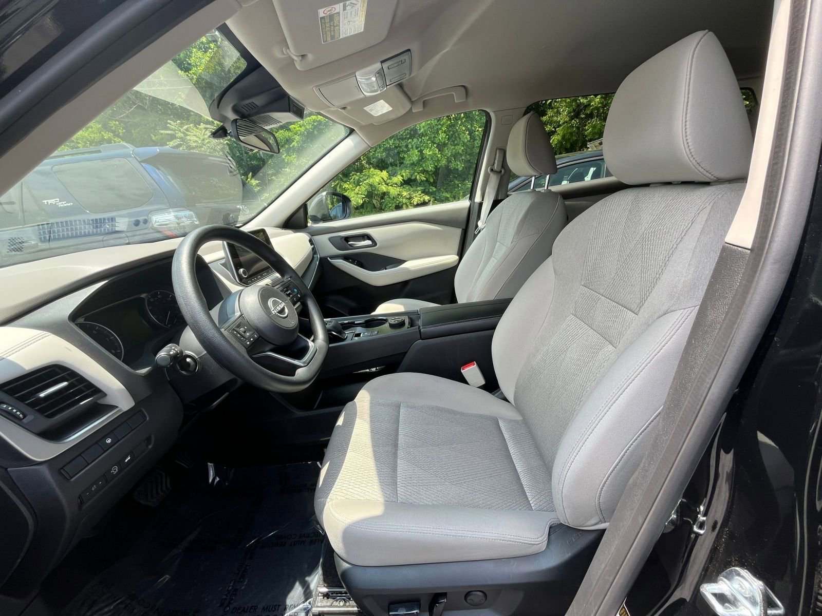 2024 Nissan Rogue SV 21