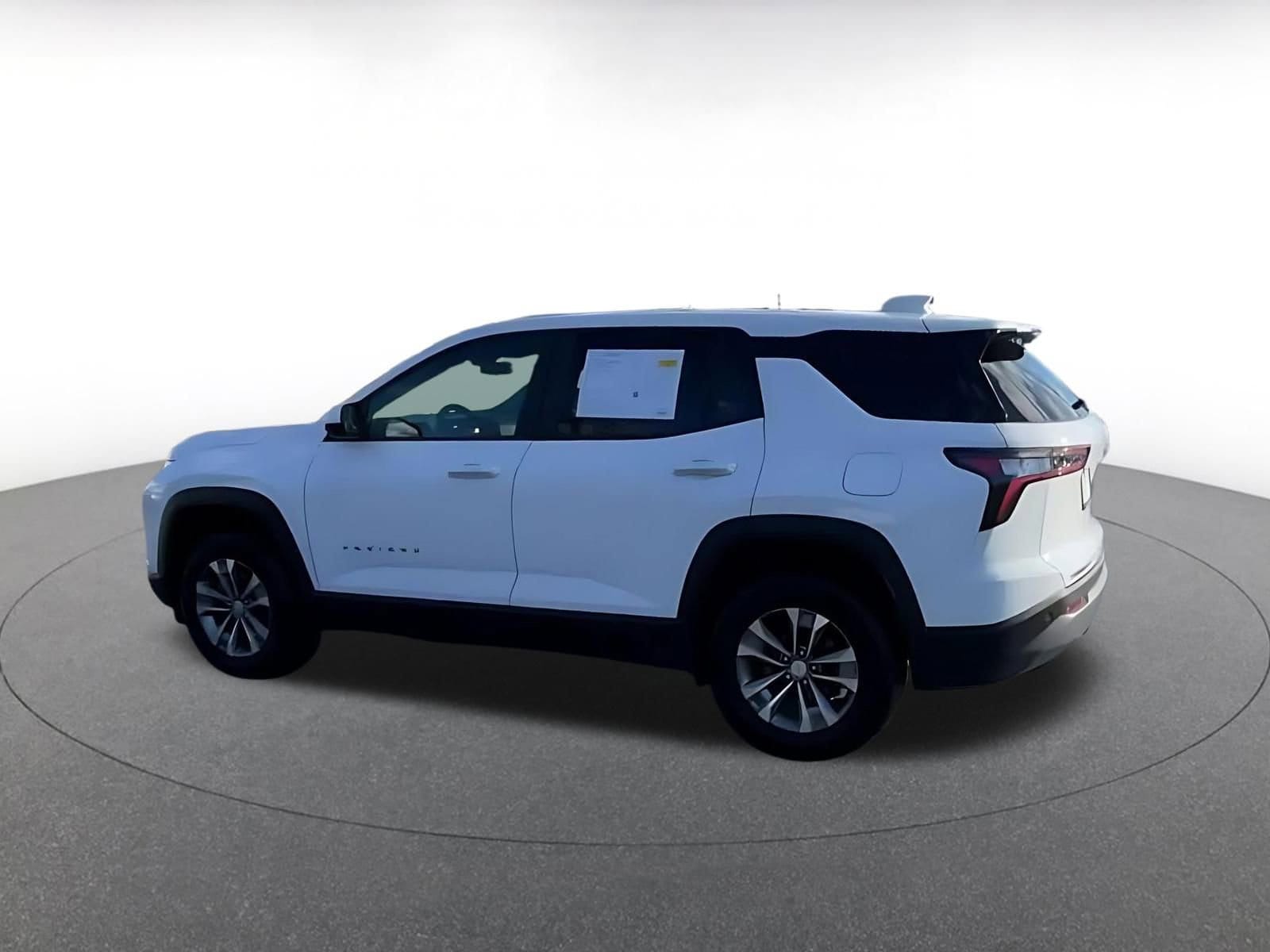 Thumbnail: 2025 Chevrolet Equinox - 9