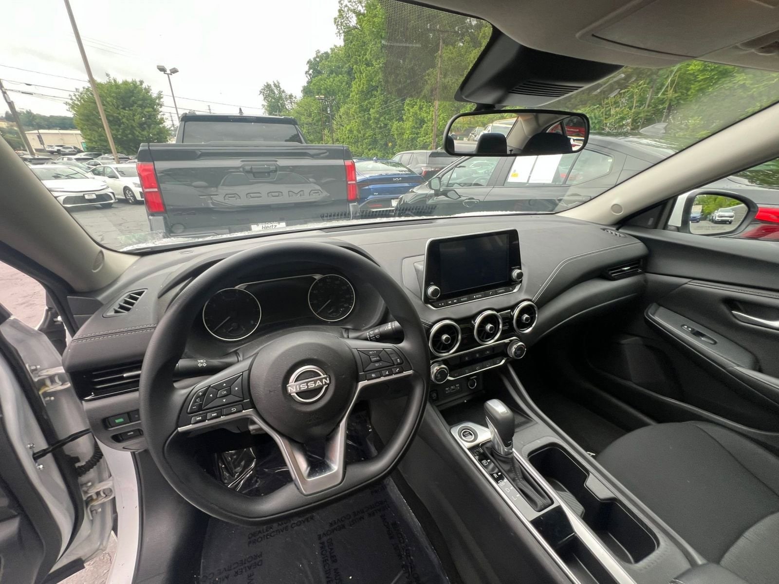 Thumbnail: 2025 Nissan Sentra - 28