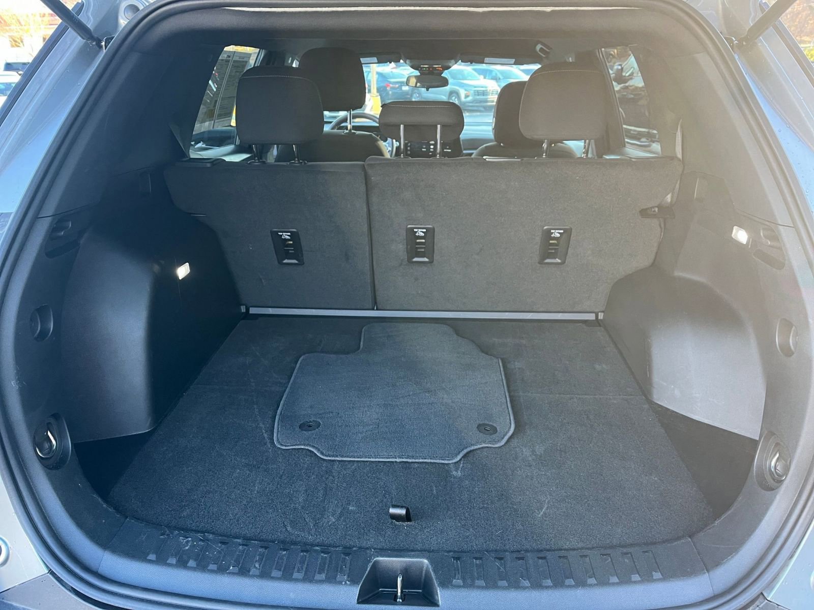 Thumbnail: 2025 Chevrolet Equinox - 24