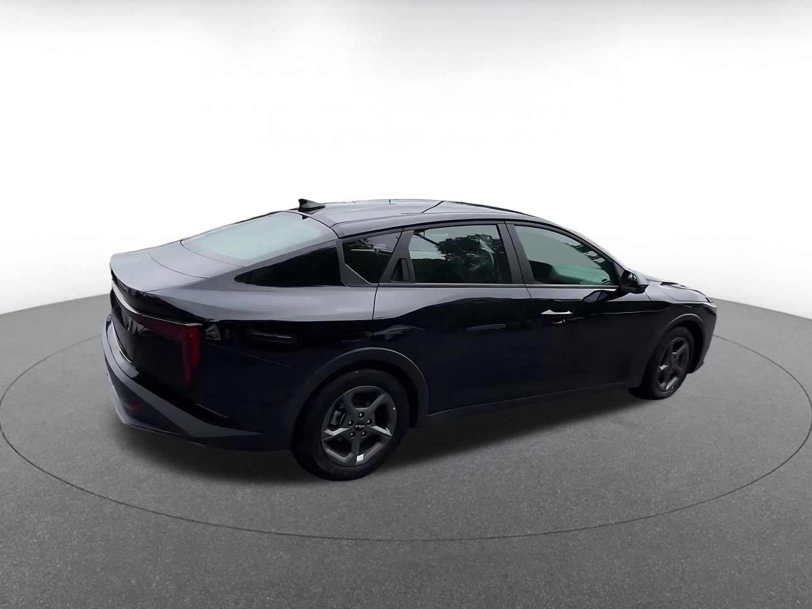 Thumbnail: 2025 Kia K4 - 14