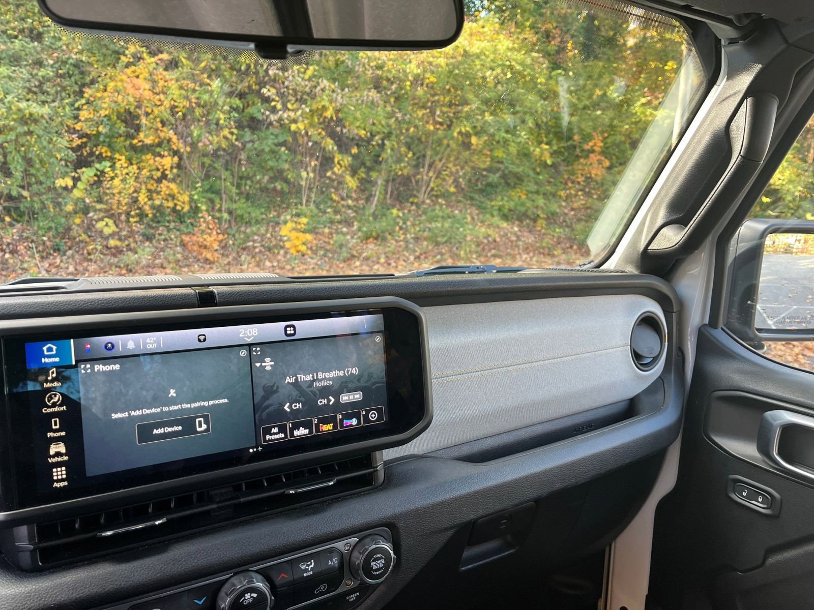 Thumbnail: 2025 Jeep Wrangler - 31