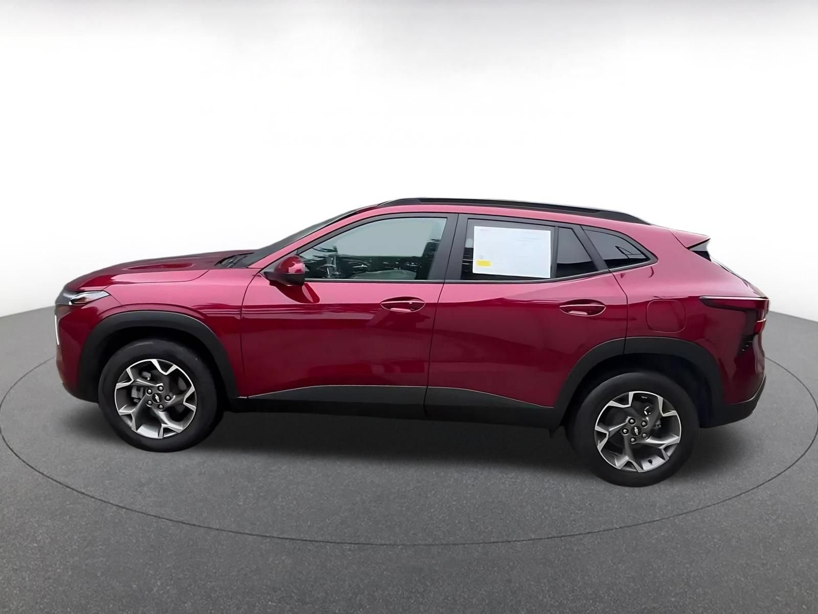 Thumbnail: 2025 Chevrolet Trax - 9
