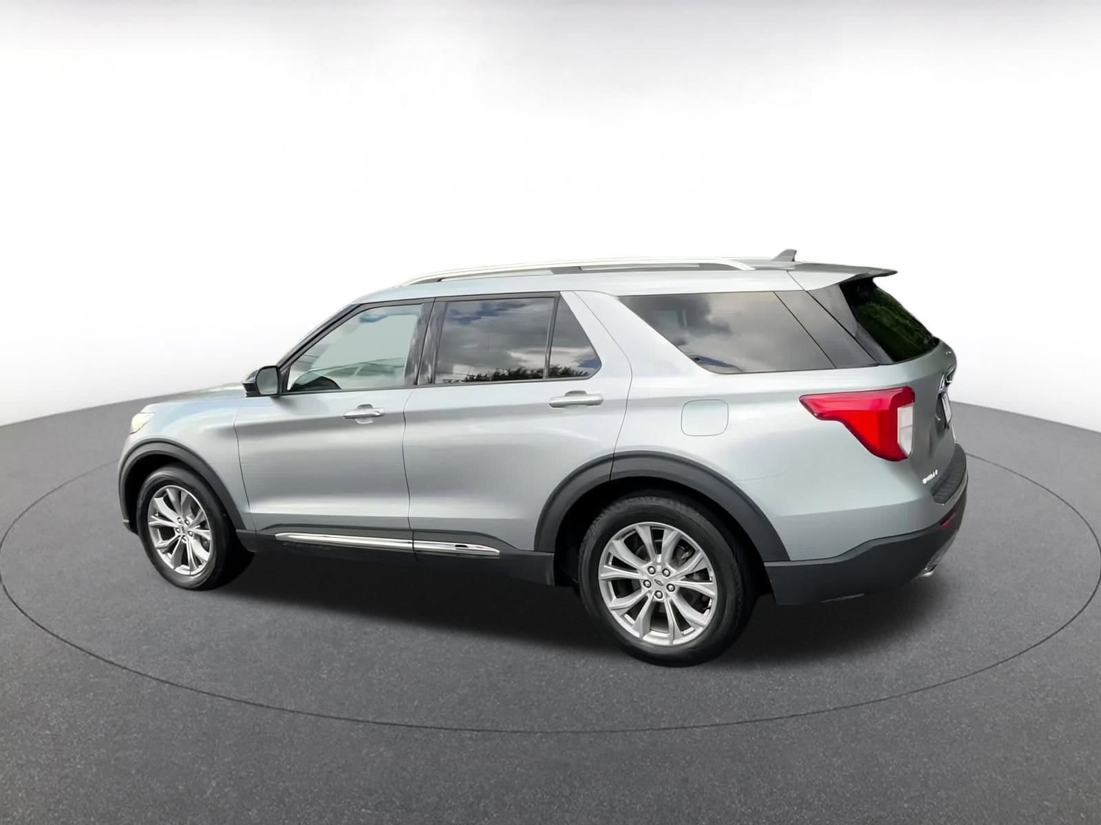 Thumbnail: 2024 Ford Explorer - 10